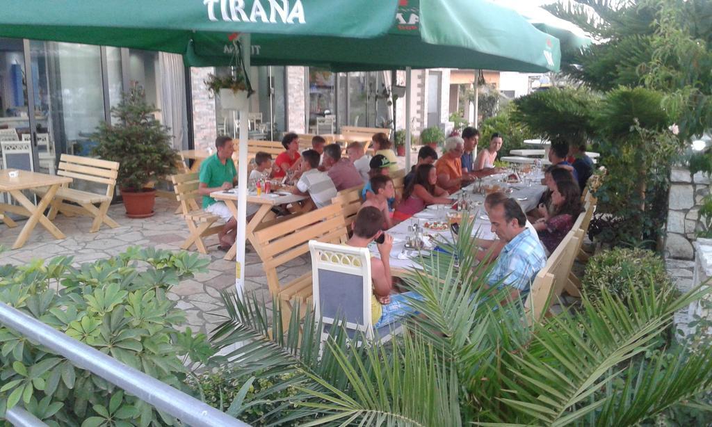 Hotel Ilio Ksamil Bagian luar foto