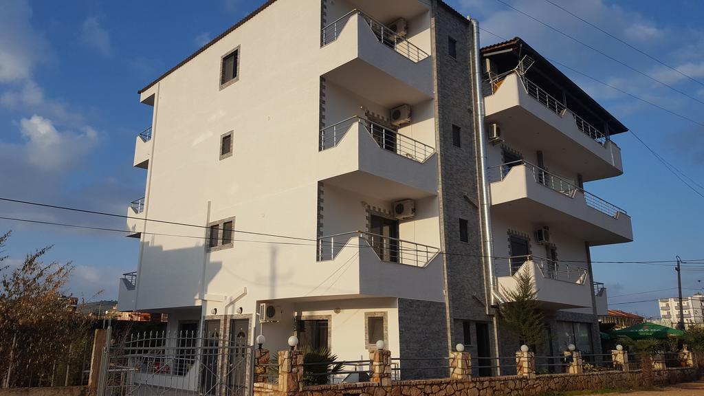 Hotel Ilio Ksamil Bagian luar foto